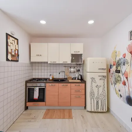 Maison Juliet - Silenziosa Bohemien Apartment